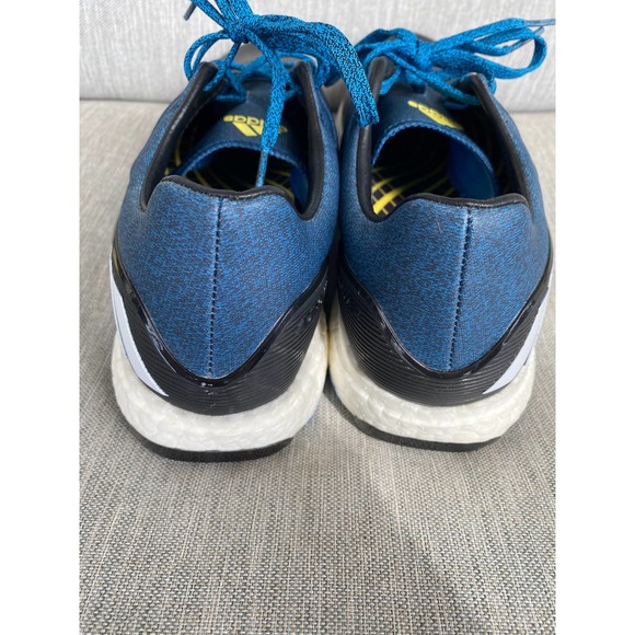 Athletic_Shoes